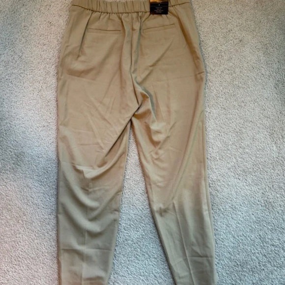 Banana Republic Hayden New British Khaki Pants-NWT - Picture 3 of 5